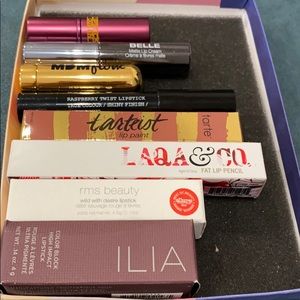 8 lip color bundle